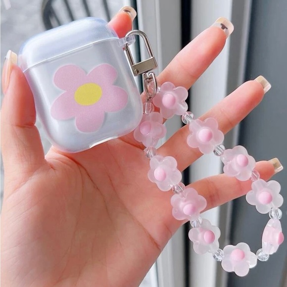 Flowered AirPods Pro Case with Flower Bead Bracelet - Picture 3 of 4